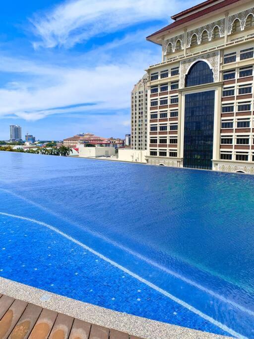Netflix 2 Bedroom Troika Kota Bharu Homestay 1812 Экстерьер фото