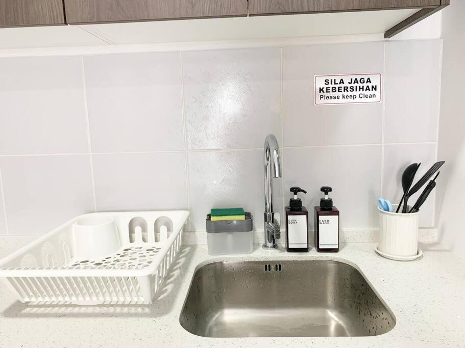 Netflix 2 Bedroom Troika Kota Bharu Homestay 1812 Экстерьер фото