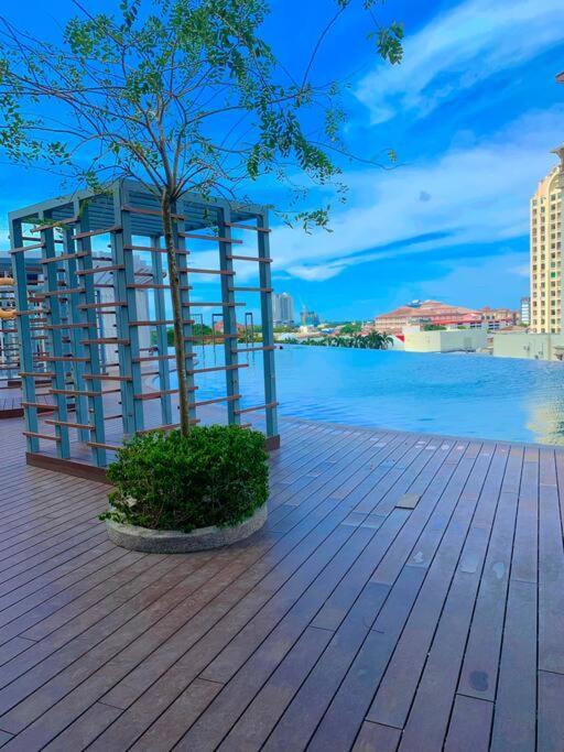 Netflix 2 Bedroom Troika Kota Bharu Homestay 1812 Экстерьер фото