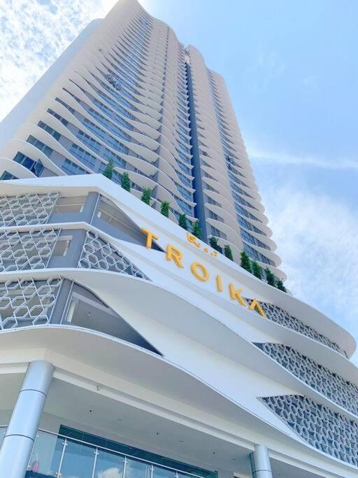 Netflix 2 Bedroom Troika Kota Bharu Homestay 1812 Экстерьер фото